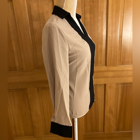 Two Tone Collared Blouse - Picture 12 of 15